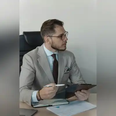 黄薇鹤
